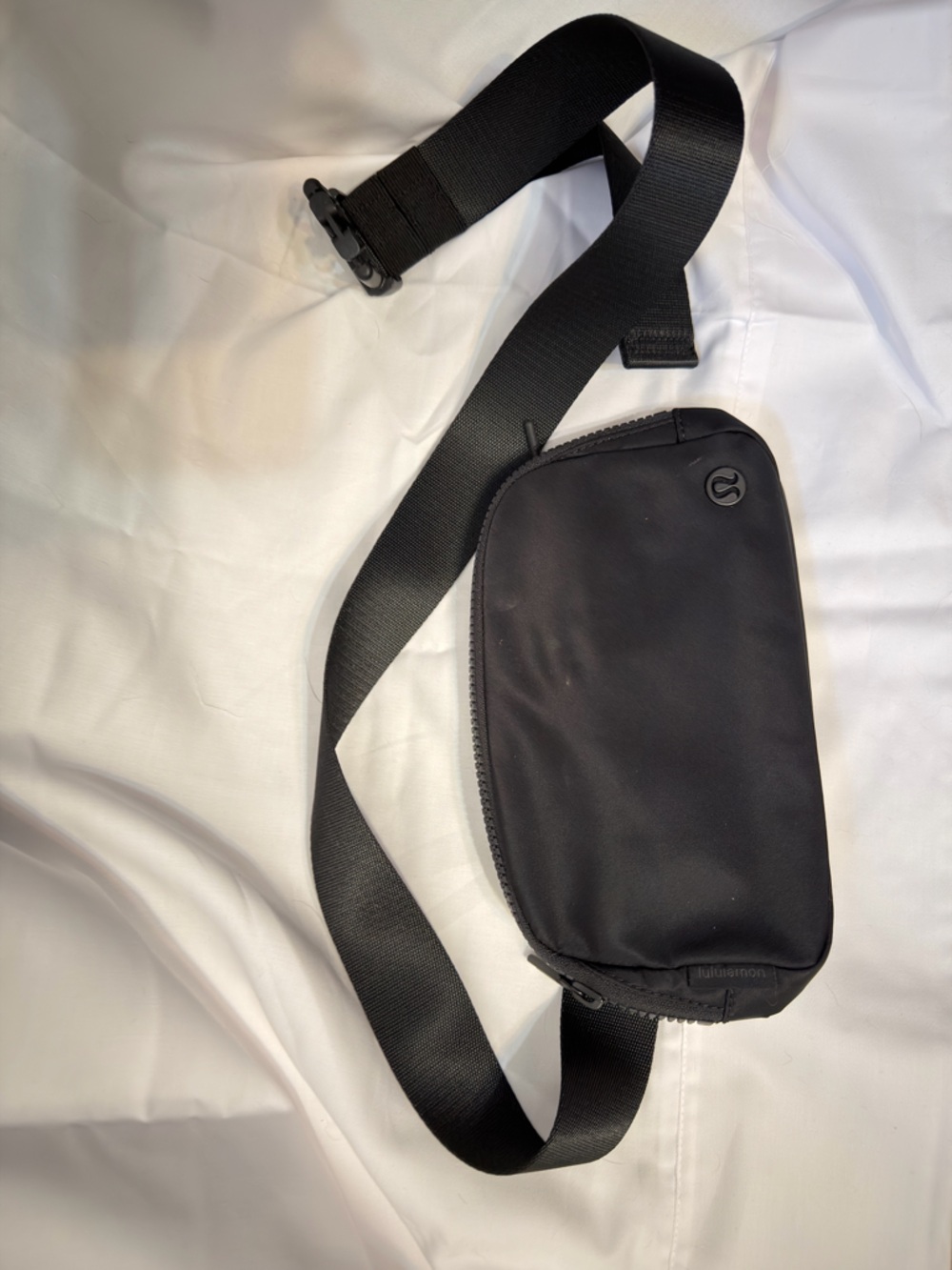 lululemon athletica Black Men's Sling Belt Bag